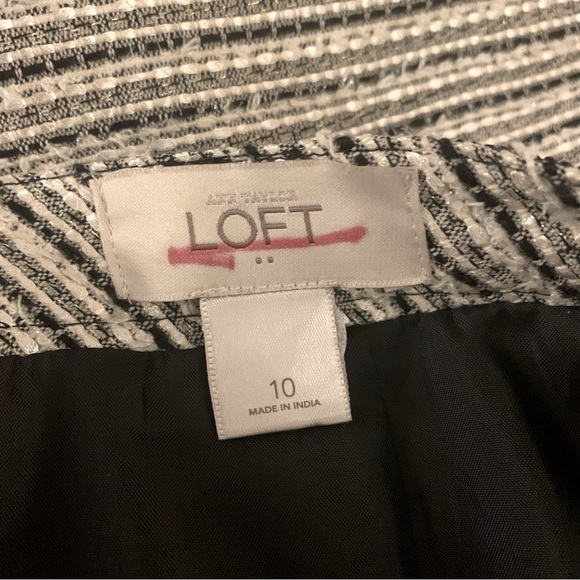 LOFT Black/White Metallic Cream and Gold TweedStriped Mini Skirt - Picture 7 of 7